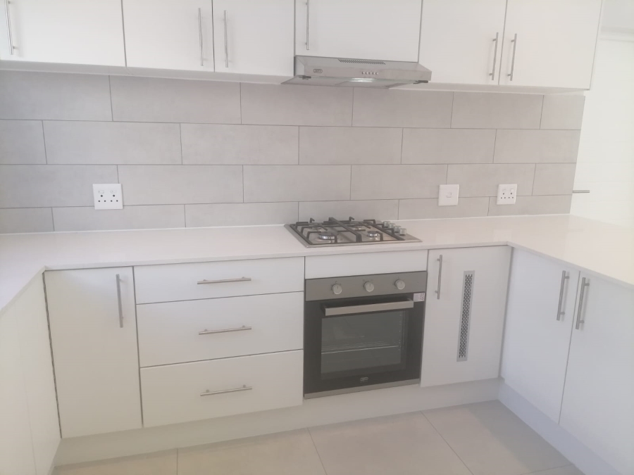 3 Bedroom Property for Sale in Somerset Lakes Western Cape